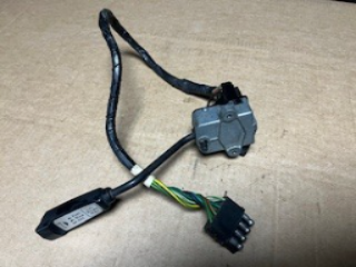 C42208 Early RHD Wiper switch