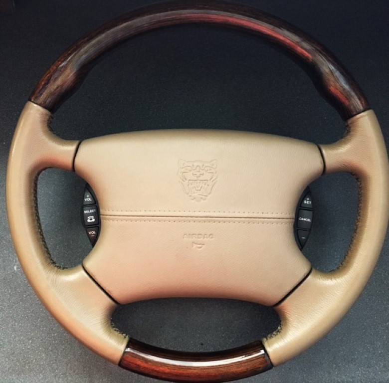 HJG9181BAAEK Sable leather / burr wood steering wheel