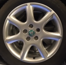 17 Inch Juno  wheels with tyres