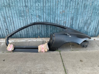 T2R23909 LH Coupe Rear Wing