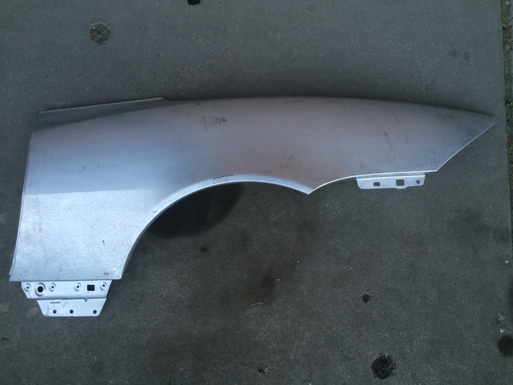 C2P16076 LH Convertible Rear wing