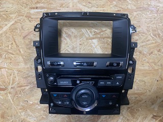 C2P18753 Late Centre console switchpack