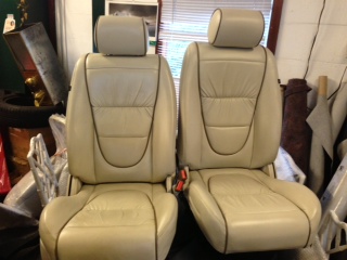 Ivory leather interior with mocha piping AS NEW !!,