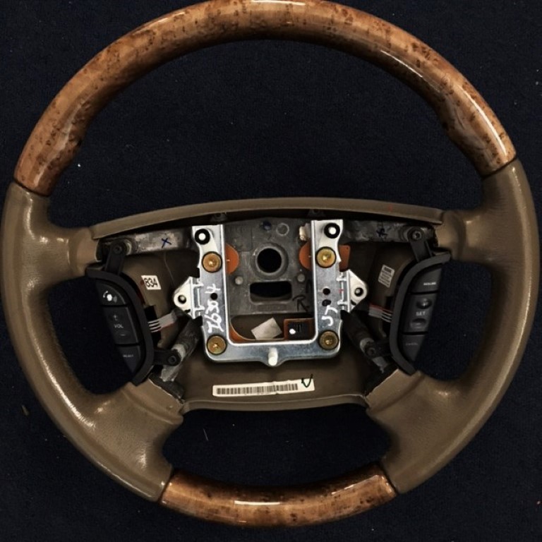 XR843099AEK Sable leather / Bronze steering wheel