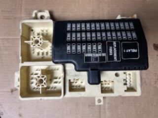 XR825831 Late Fusebox