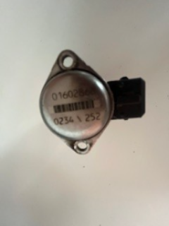 XR830017 Solenoid control valve