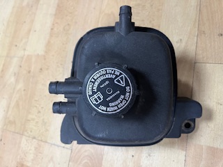 MNC4300AC Expansion tank