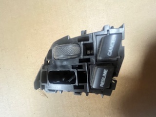 C2S49440 Late cruise control switch