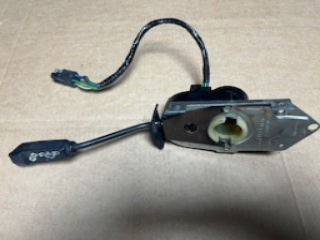 AEU2525 "Late old type" Direction indicator/Cruise control switc