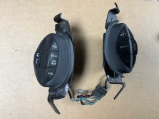 P18121 Steering wheel switch pack set